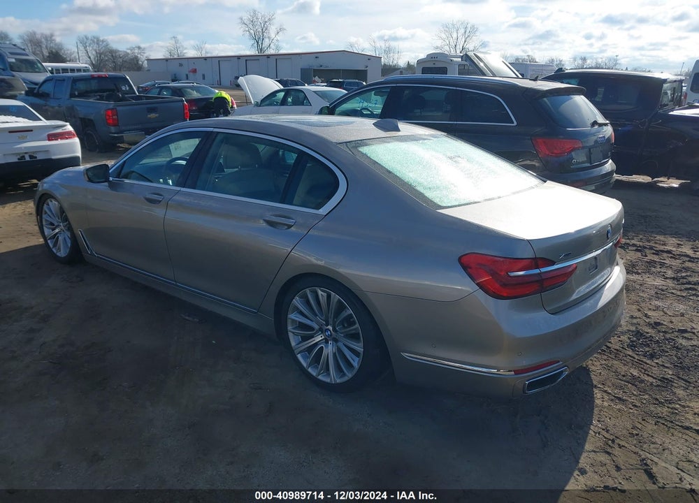 2017 BMW ALPINA B7 VIN: WBA7F2C53HG422456