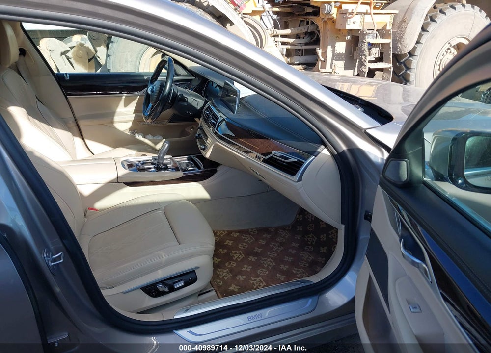 2017 BMW ALPINA B7 VIN: WBA7F2C53HG422456
