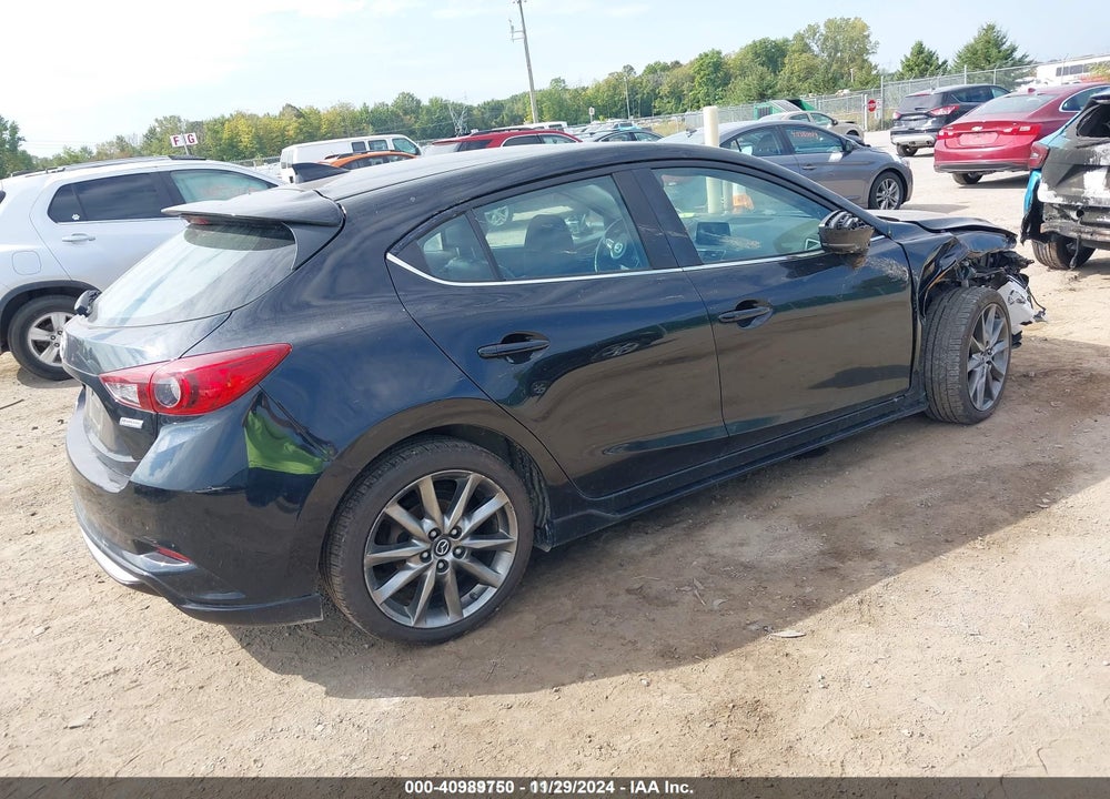 2018 MAZDA 3 VIN: 3MZBN1L30JM257015