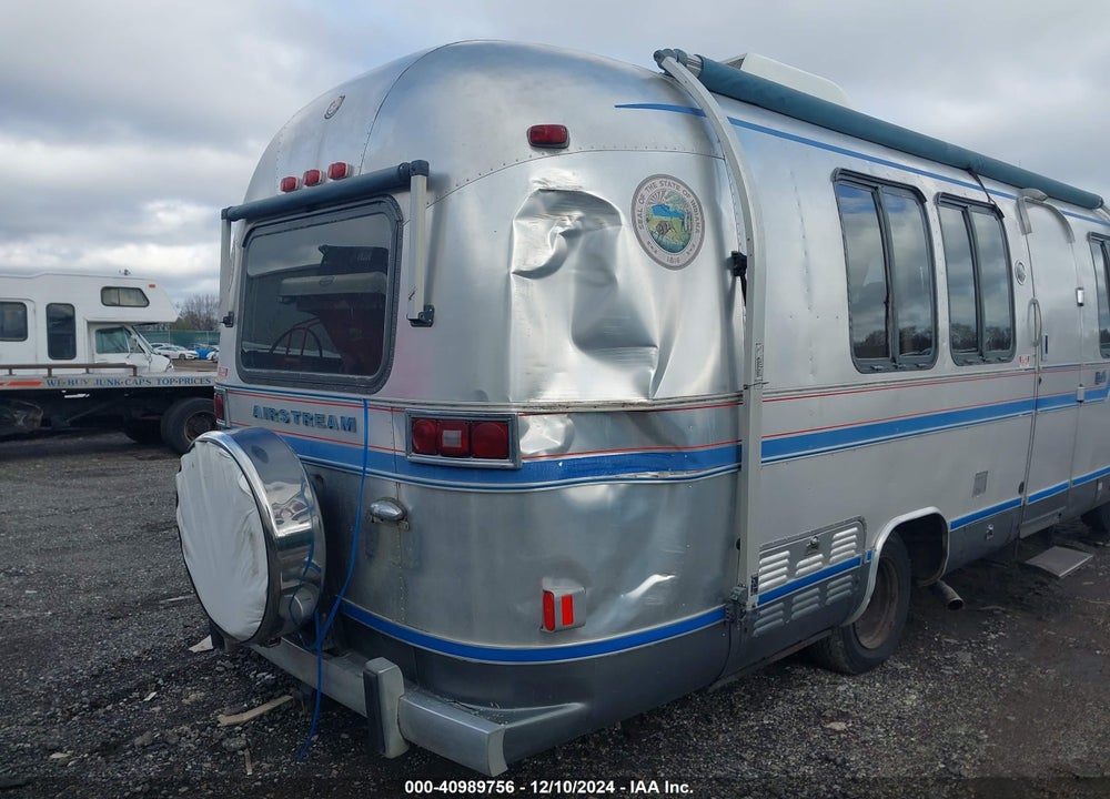 1979 AIRSTREAM EXCELLA MOTORHOME SE VIN: CPS3793309832