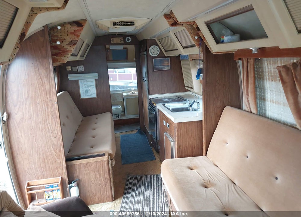 1979 AIRSTREAM EXCELLA MOTORHOME SE VIN: CPS3793309832