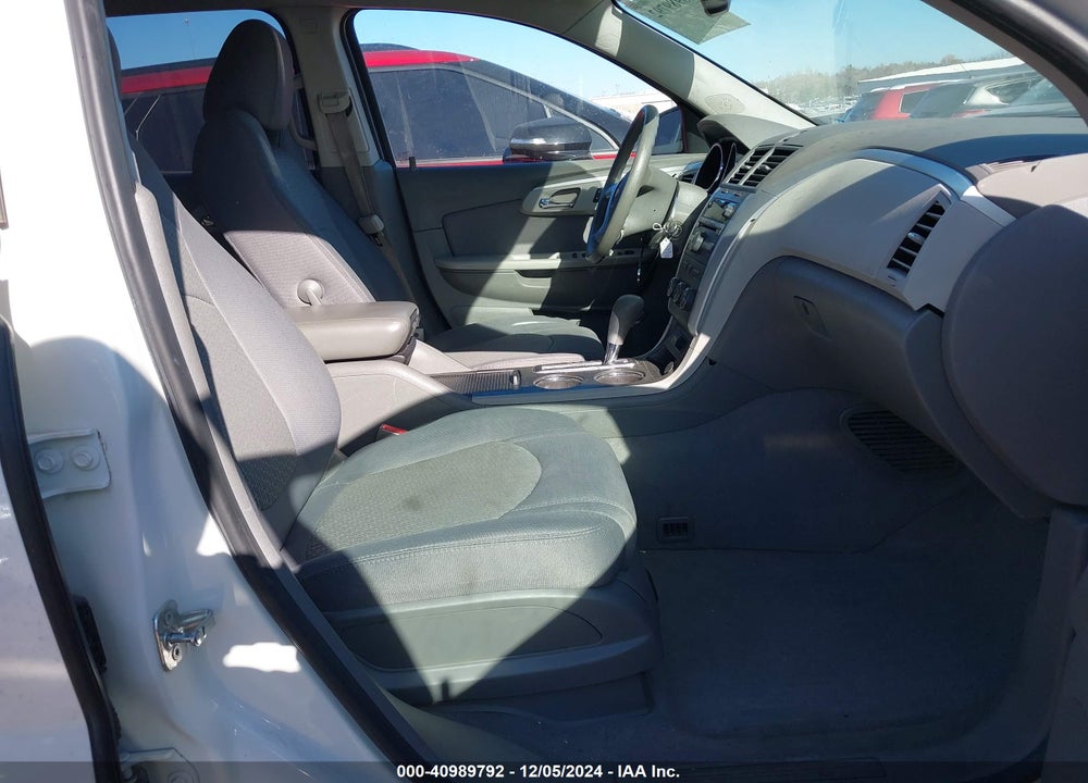 2012 CHEVROLET TRAVERSE LS VIN: 1GNKREED0CJ420807