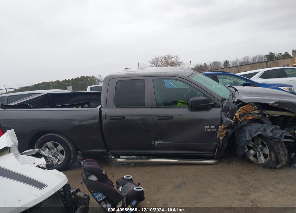 2017 RAM 1500 EXPRESS 4X4 6'4 BOX VIN: 1C6RR7FG9HS702707