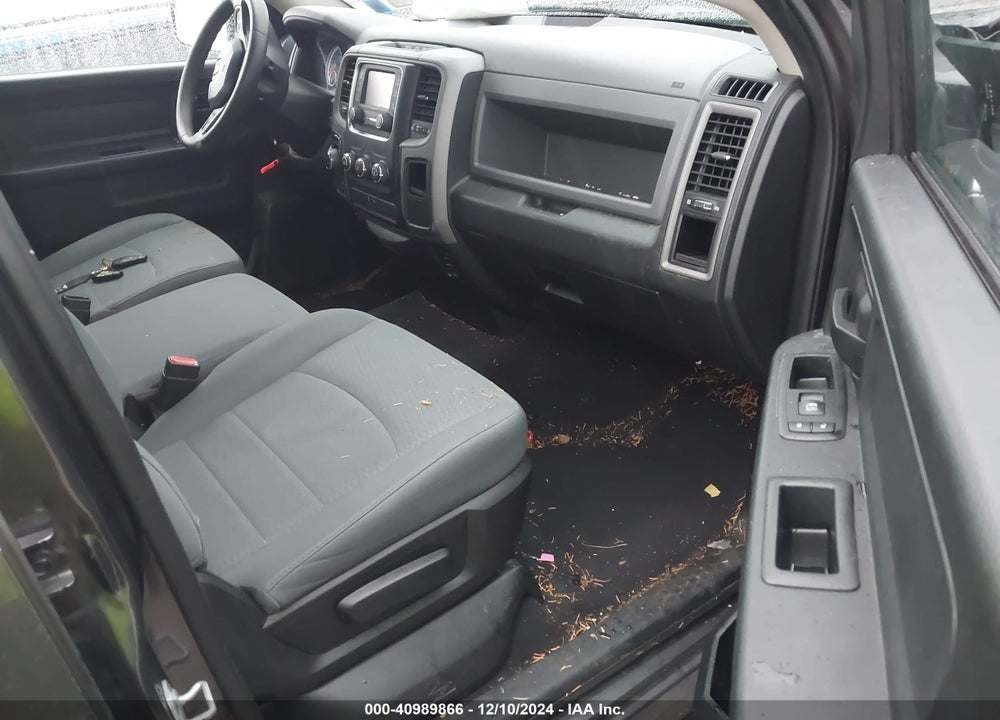 2017 RAM 1500 EXPRESS 4X4 6'4 BOX VIN: 1C6RR7FG9HS702707