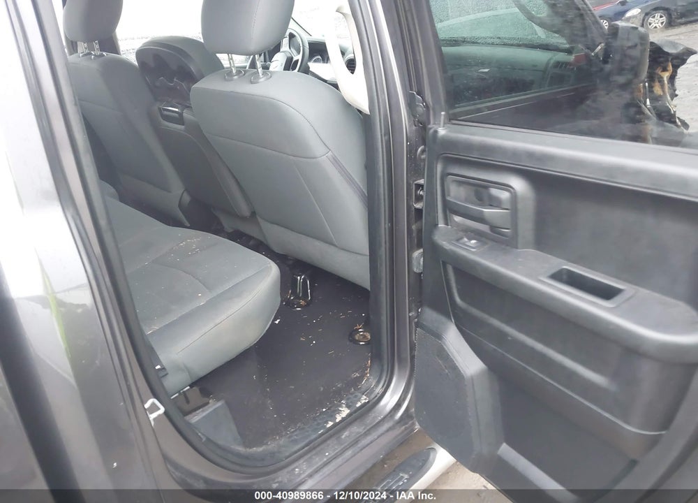 2017 RAM 1500 EXPRESS 4X4 6'4 BOX VIN: 1C6RR7FG9HS702707