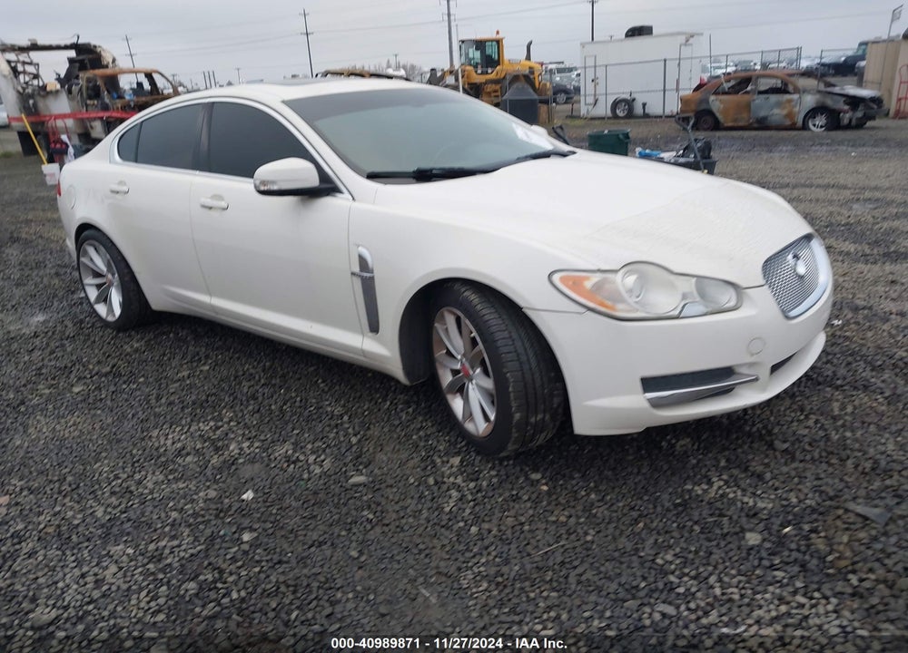 2009 JAGUAR XF LUXURY VIN: SAJWA05B19HR10015