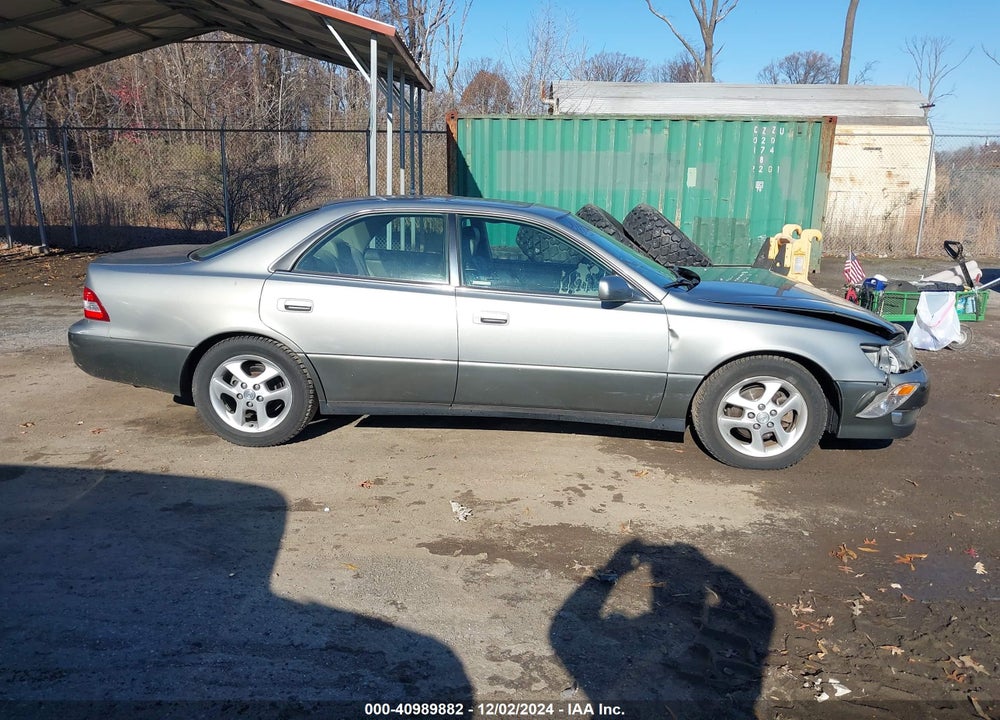 2000 LEXUS ES 300 VIN: JT8BF28G9Y5098771