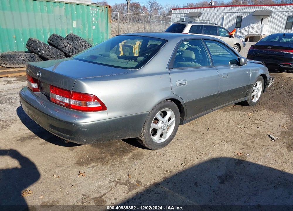 2000 LEXUS ES 300 VIN: JT8BF28G9Y5098771