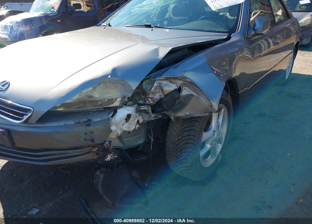 2000 LEXUS ES 300 VIN: JT8BF28G9Y5098771