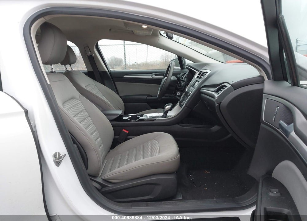 2016 FORD FUSION S VIN: 3FA6P0G76GR387887