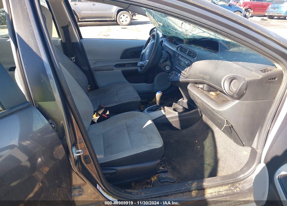 2012 TOYOTA PRIUS C VIN: JTDKDTB31C1003302