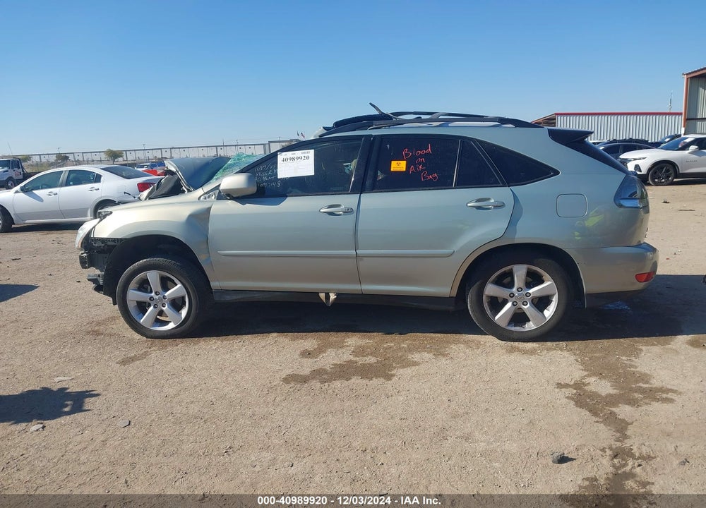 2004 LEXUS RX 330 VIN: JTJGA31U740042215