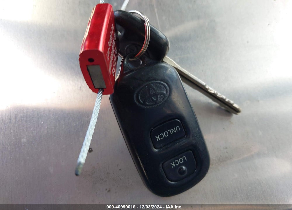 2005 TOYOTA RAV4 VIN: JTEHD20V656039755