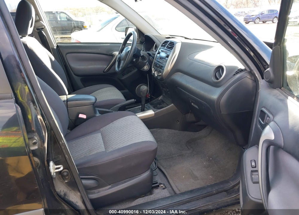 2005 TOYOTA RAV4 VIN: JTEHD20V656039755