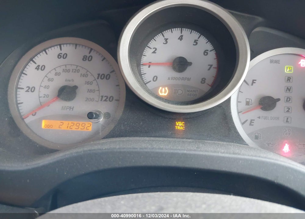 2005 TOYOTA RAV4 VIN: JTEHD20V656039755