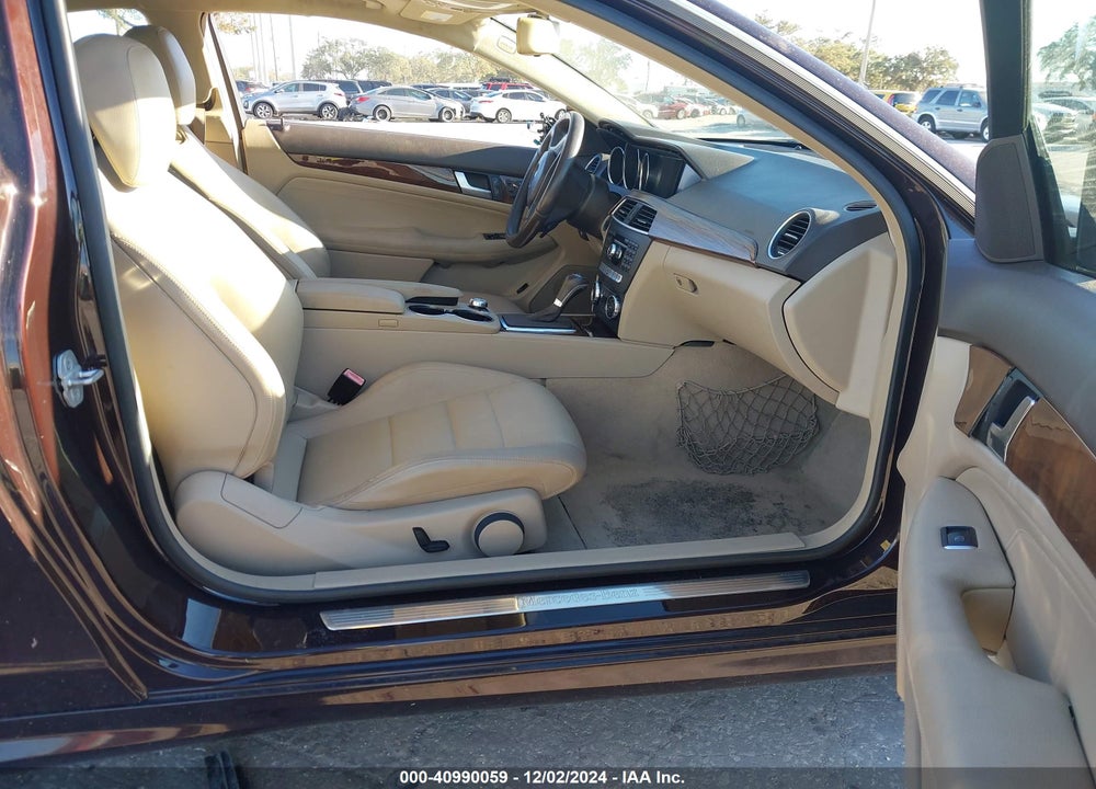 2012 MERCEDES-BENZ C 250 VIN: WDDGJ4HB5CF780934
