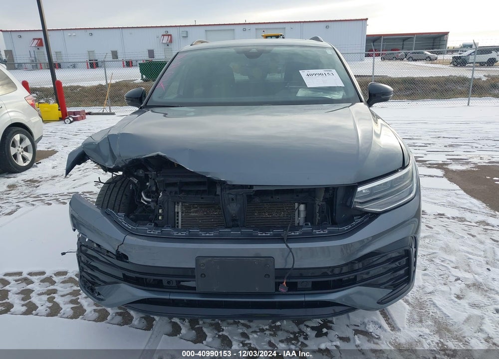 2022 VOLKSWAGEN TIGUAN 2.0T SE R-LINE BLACK VIN: 3VV8B7AX2NM019379