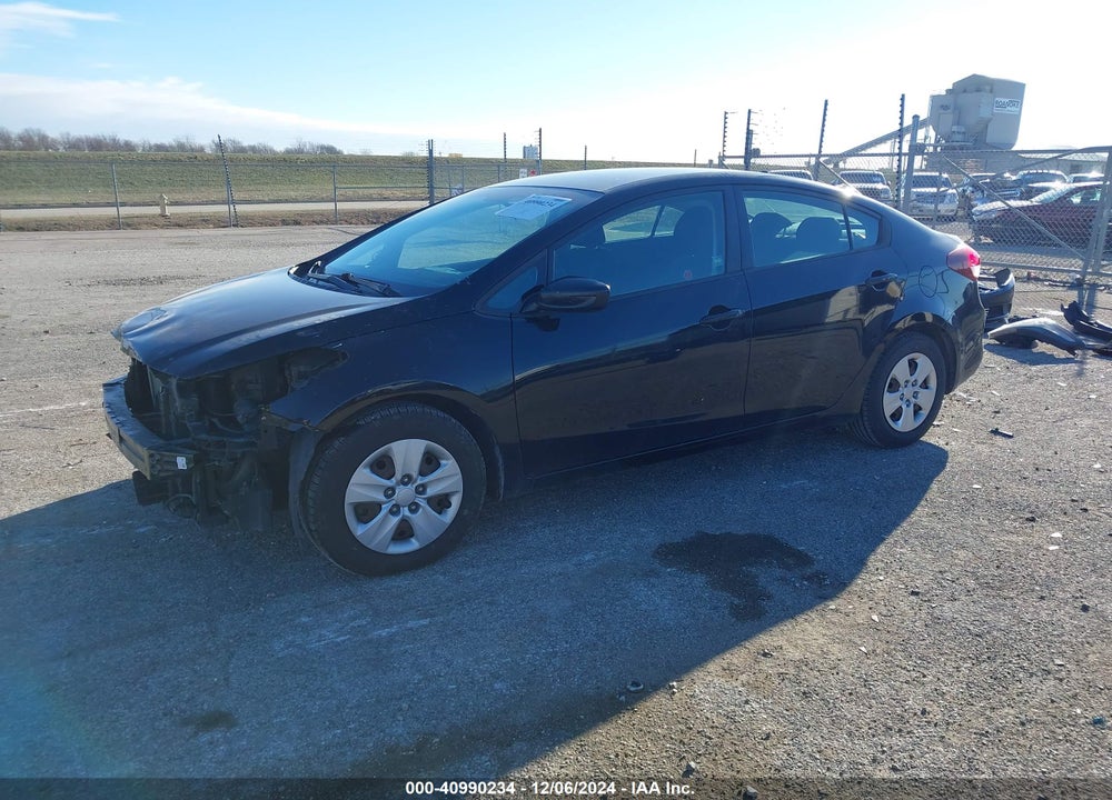 2018 KIA FORTE VIN: 3KPFK4A72JE210292