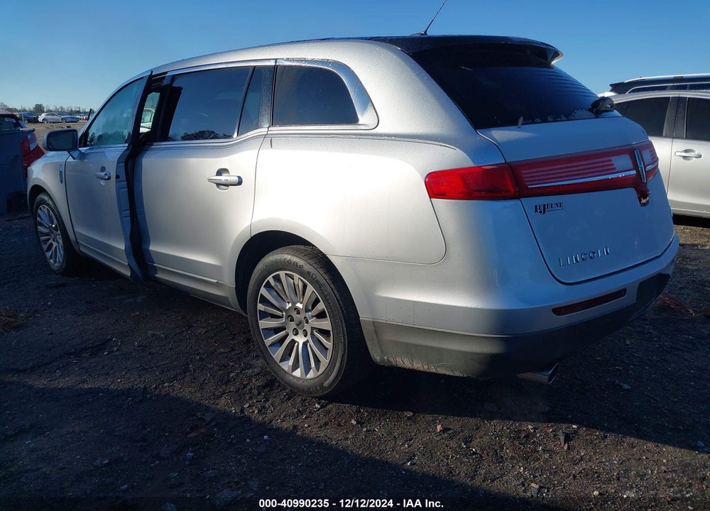 2010 LINCOLN MKT VIN: 2LMHJ5FR1ABJ03186