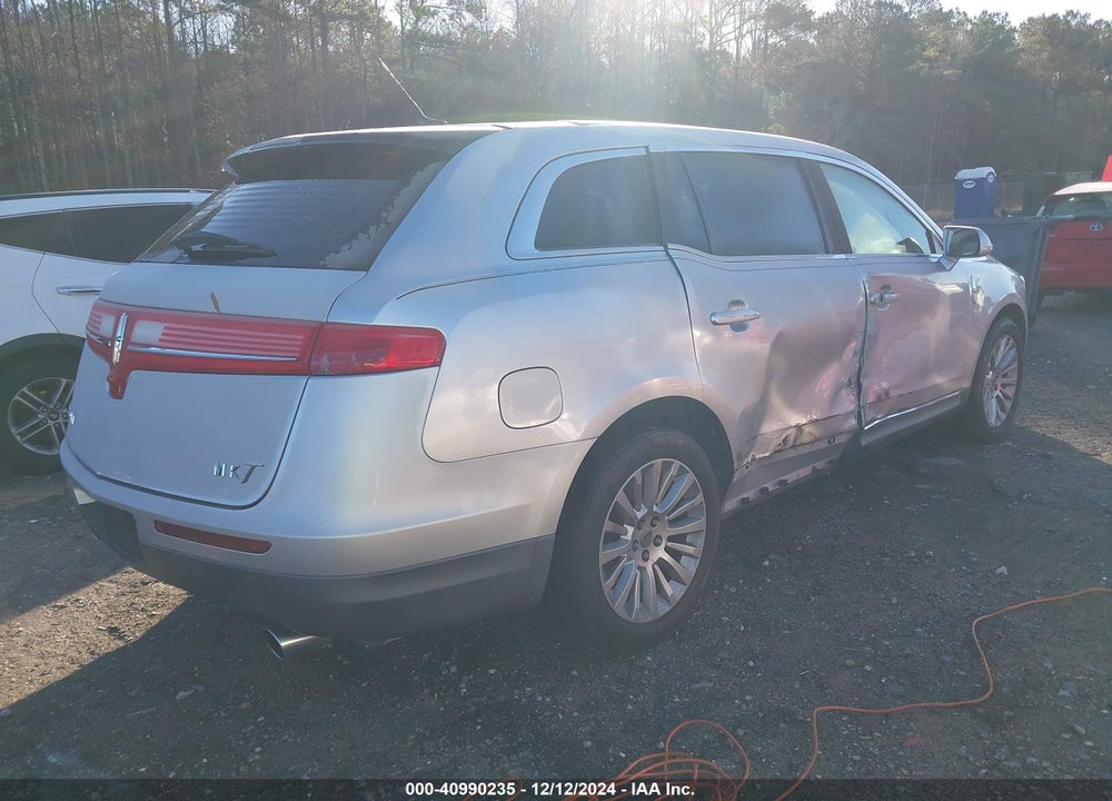 2010 LINCOLN MKT VIN: 2LMHJ5FR1ABJ03186