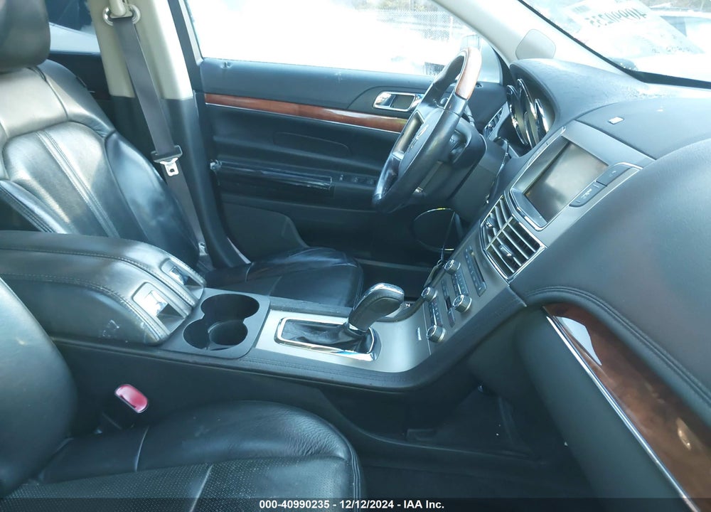 2010 LINCOLN MKT VIN: 2LMHJ5FR1ABJ03186