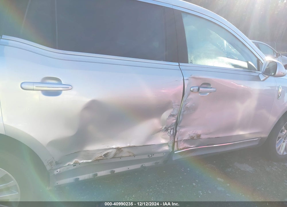 2010 LINCOLN MKT VIN: 2LMHJ5FR1ABJ03186