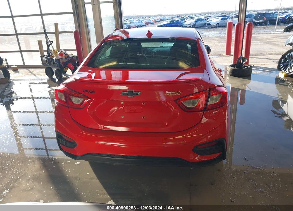 2018 CHEVROLET CRUZE LT AUTO VIN: 1G1BE5SMXJ7208654