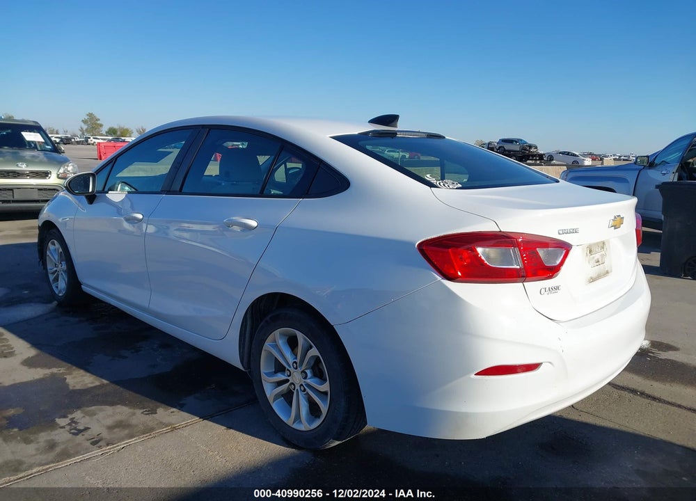 2019 CHEVROLET CRUZE LS VIN: 1G1BC5SM2K7128868