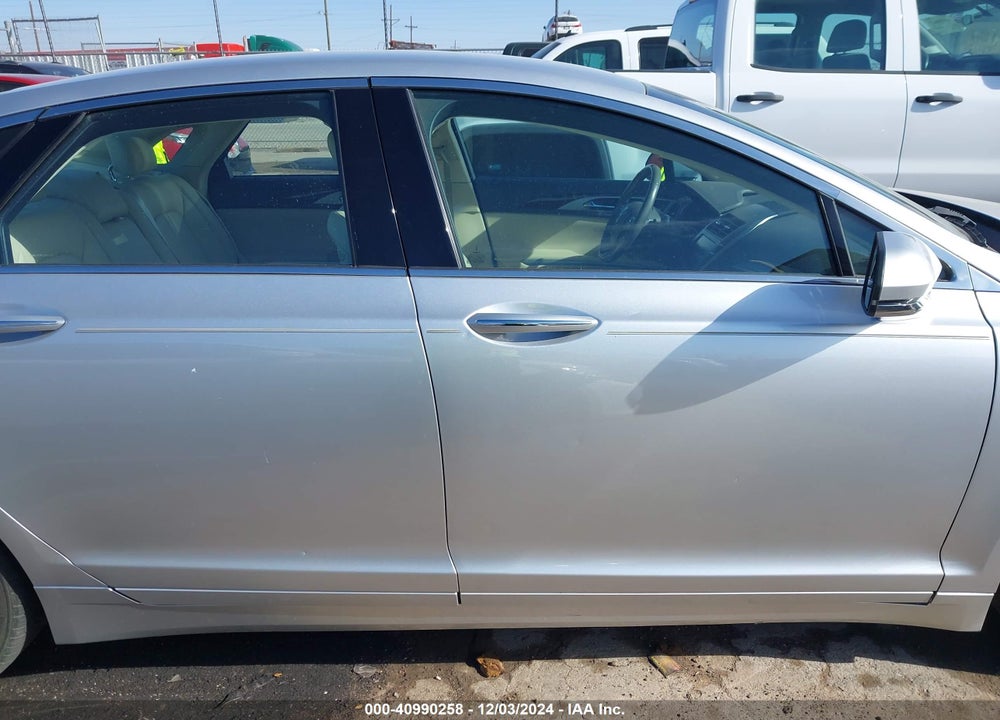 2013 LINCOLN MKZ VIN: 3LN6L2GK1DR815071