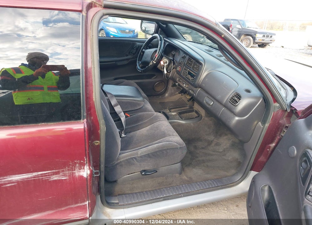2000 DODGE DAKOTA SLT/SPORT VIN: 1B7GL22N5YS621101
