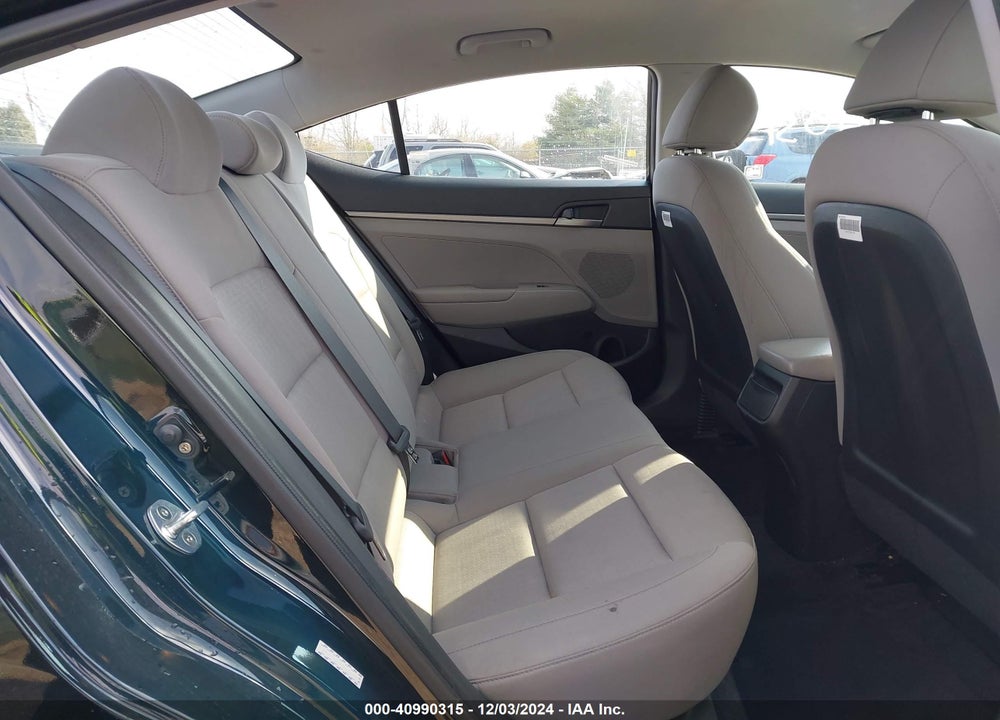 2017 HYUNDAI ELANTRA SE VIN: KMHD74LFXHU412754
