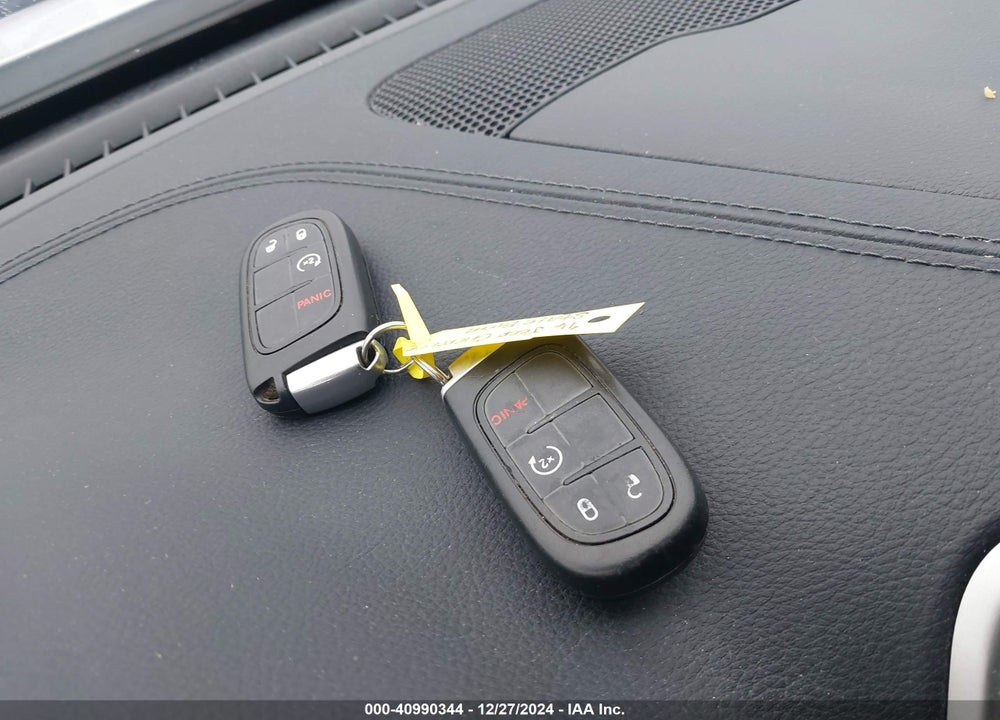 2016 JEEP CHEROKEE VIN: 1C4PJMDB3GW368873
