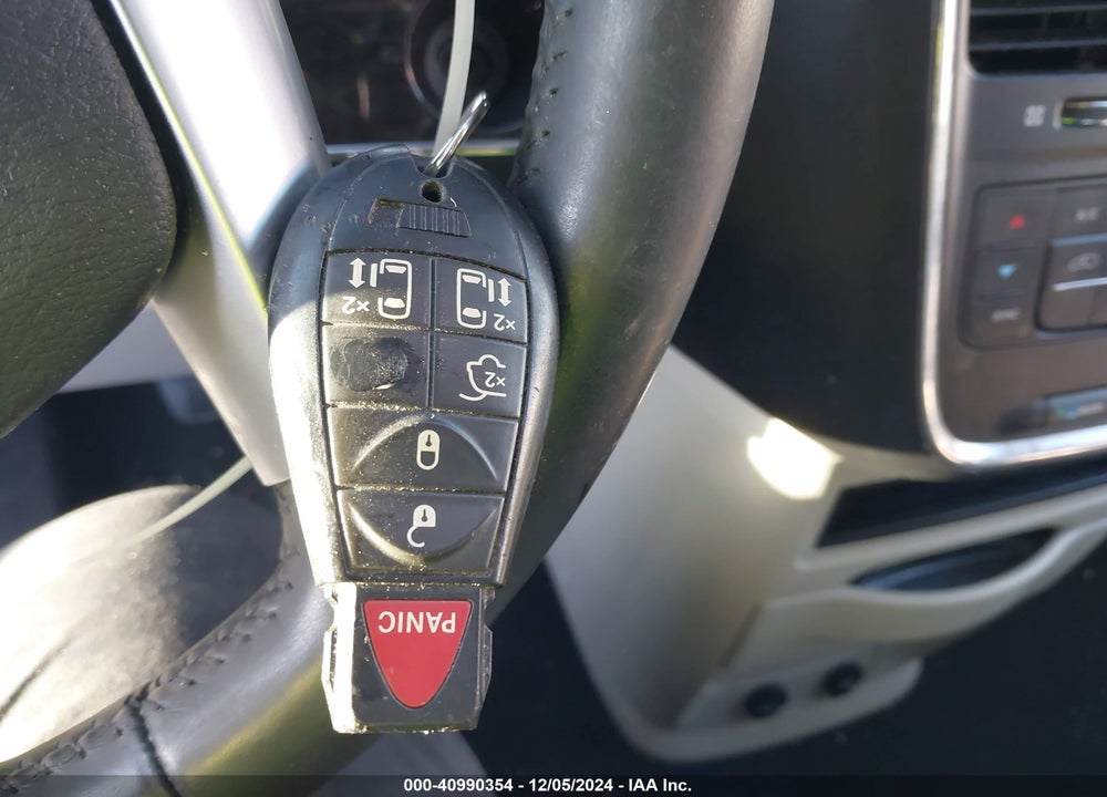 2012 CHRYSLER TOWN & COUNTRY TOURING VIN: 2C4RC1BG4CR412849