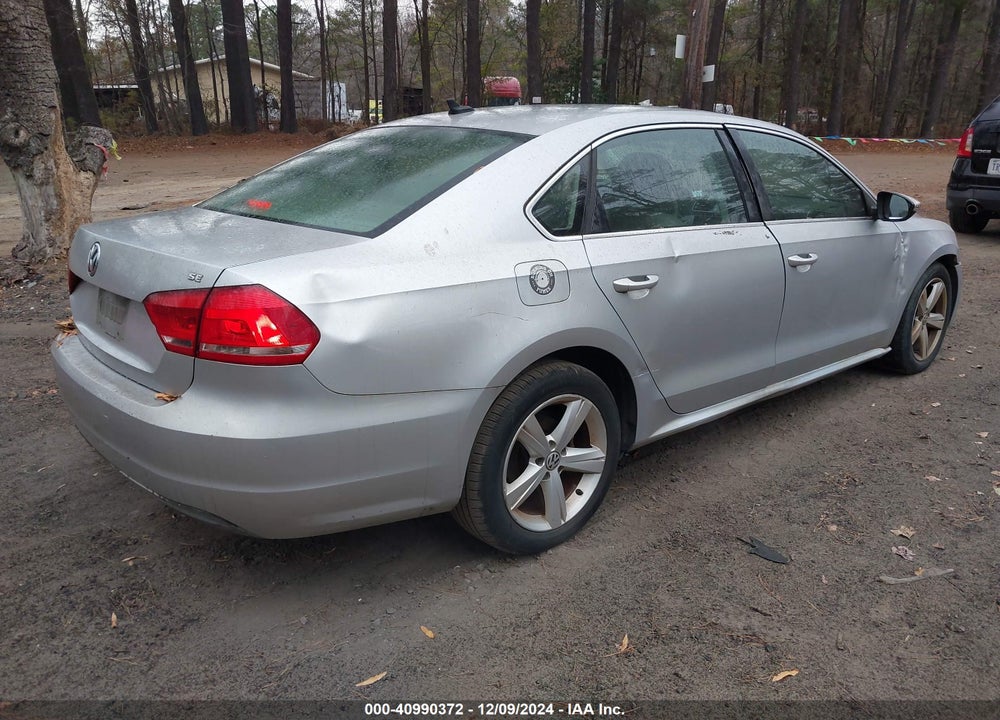 2012 VOLKSWAGEN PASSAT 2.5L SE VIN: 1VWBP7A38CC008403