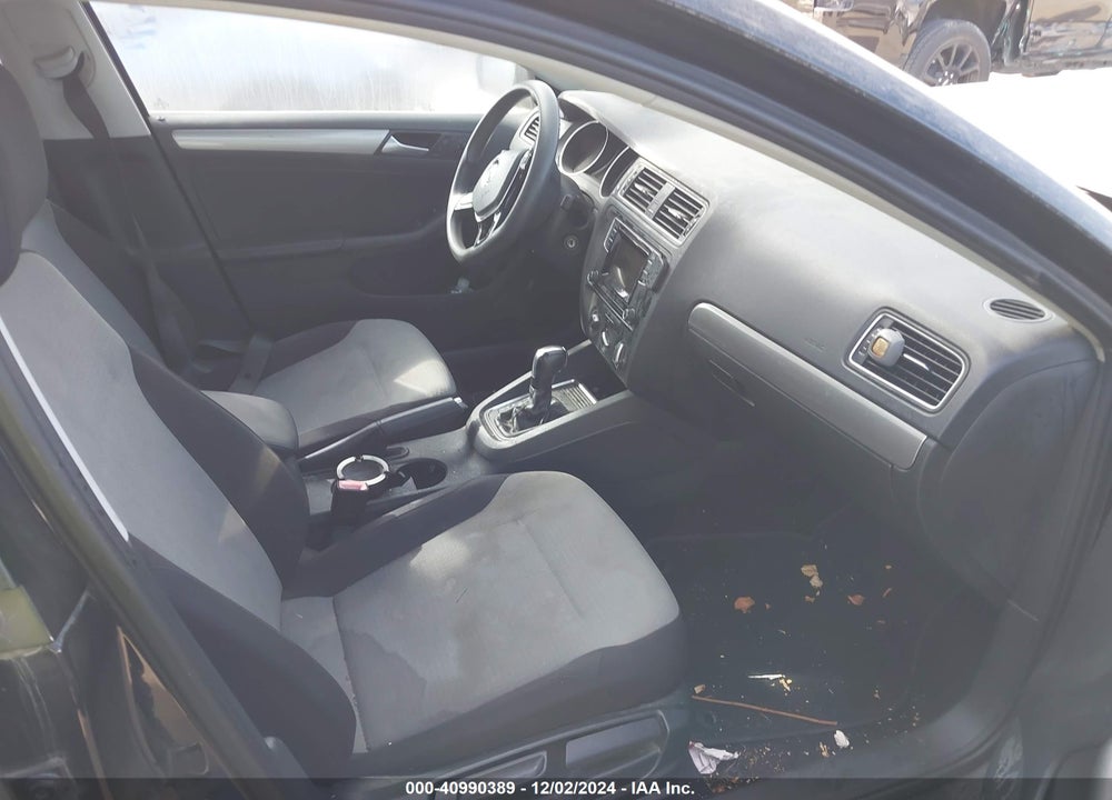 2017 VOLKSWAGEN JETTA VIN: 3VW2B7AJ2HM375428