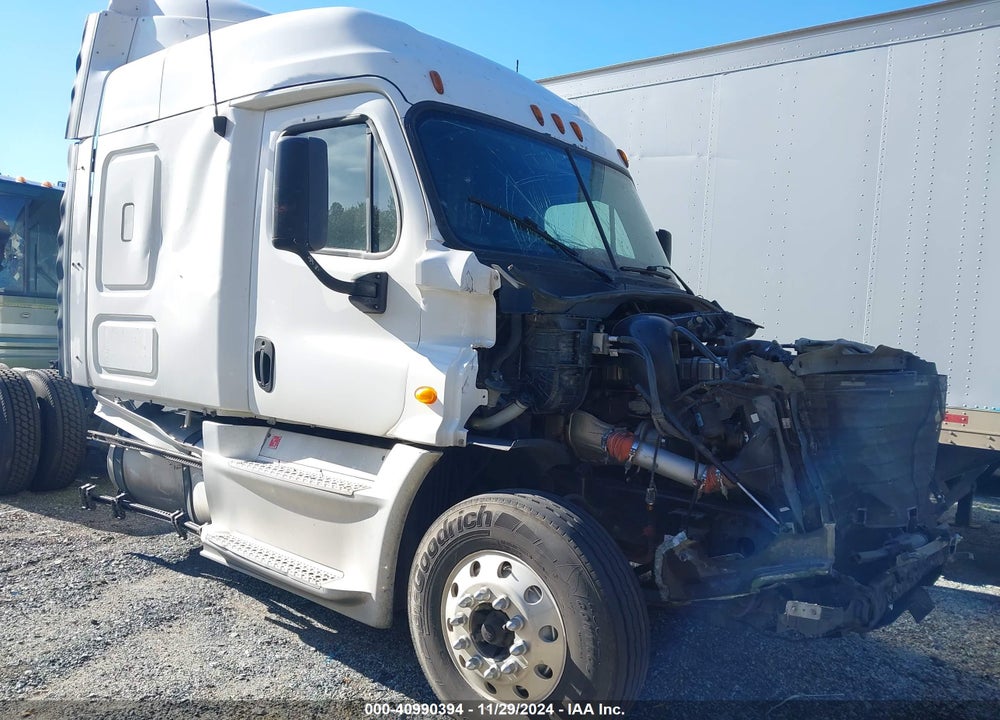 2013 FREIGHTLINER CASCADIA 125 VIN: 3AKJGLDR8DSBZ6820