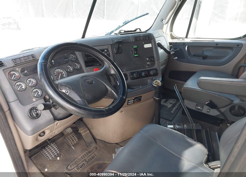 2013 FREIGHTLINER CASCADIA 125 VIN: 3AKJGLDR8DSBZ6820
