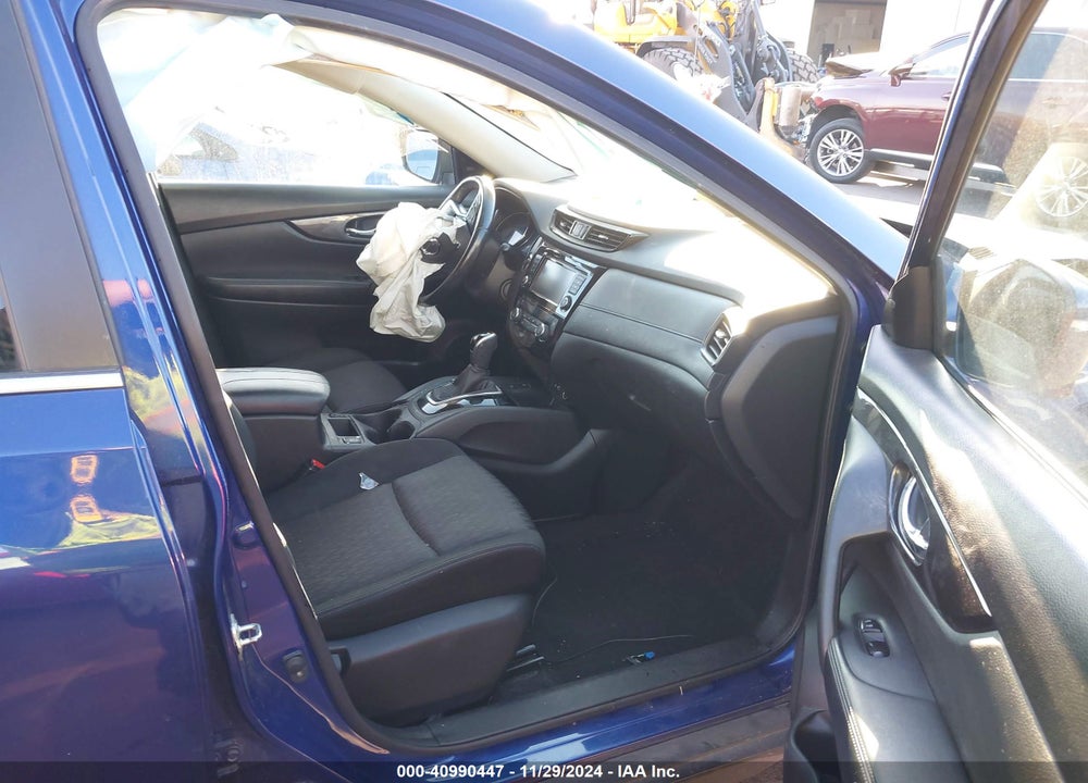 2019 NISSAN ROGUE SV VIN: JN8AT2MV7KW393027