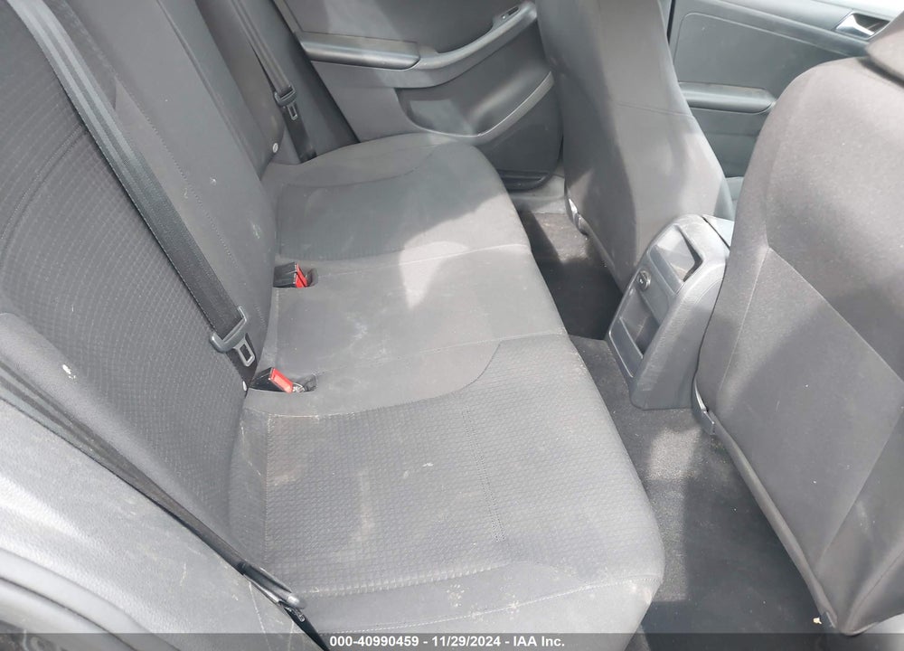 2015 VOLKSWAGEN JETTA VIN: 3VW2K7AJXFM226939