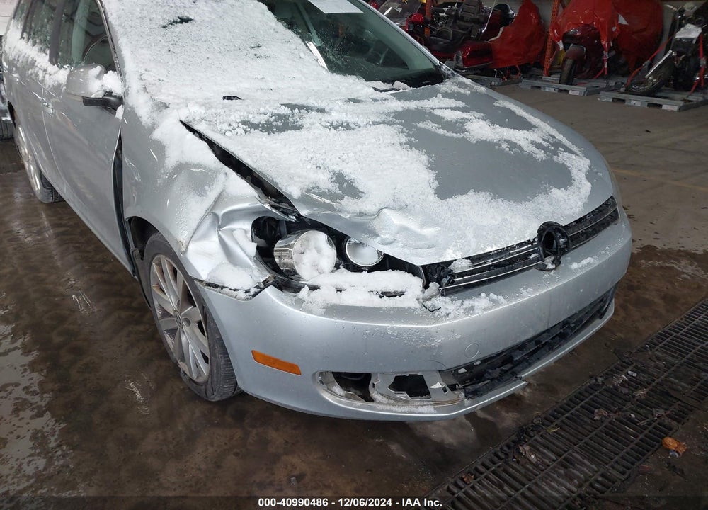 2014 VOLKSWAGEN JETTA SPORTWAGEN 2.5L SE VIN: 3VWPP7AJ5EM608429