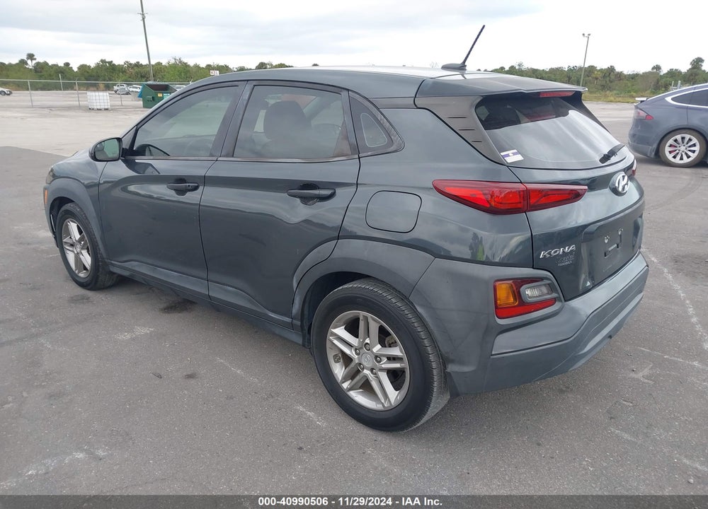2018 HYUNDAI KONA SE VIN: KM8K12AA7JU073882
