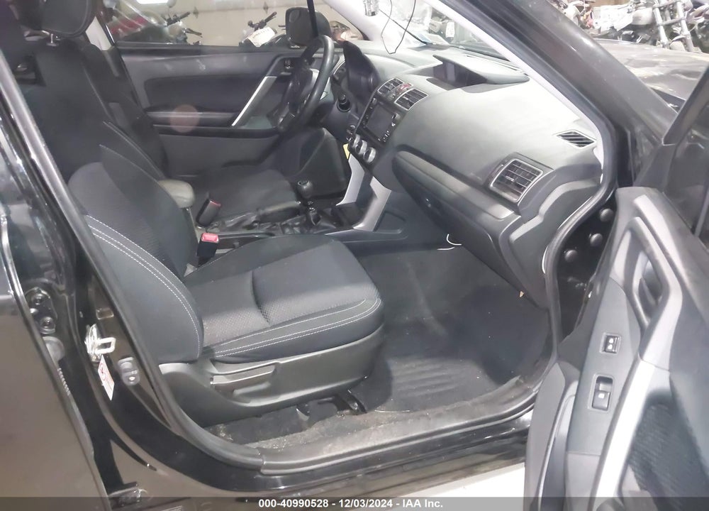 2018 SUBARU FORESTER 2.5I VIN: JF2SJAAC2JG616118