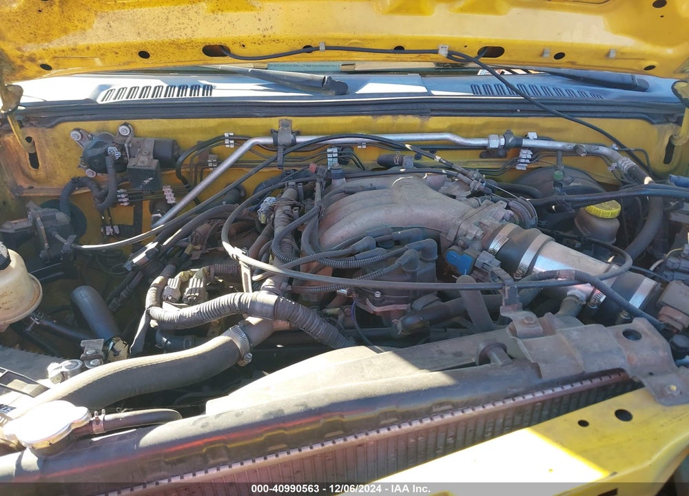 2001 NISSAN FRONTIER XE-V6 VIN: 1N6ED27Y81C368859