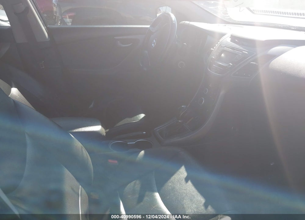 2015 HYUNDAI ELANTRA LIMITED VIN: KMHDH4AE2FU264801