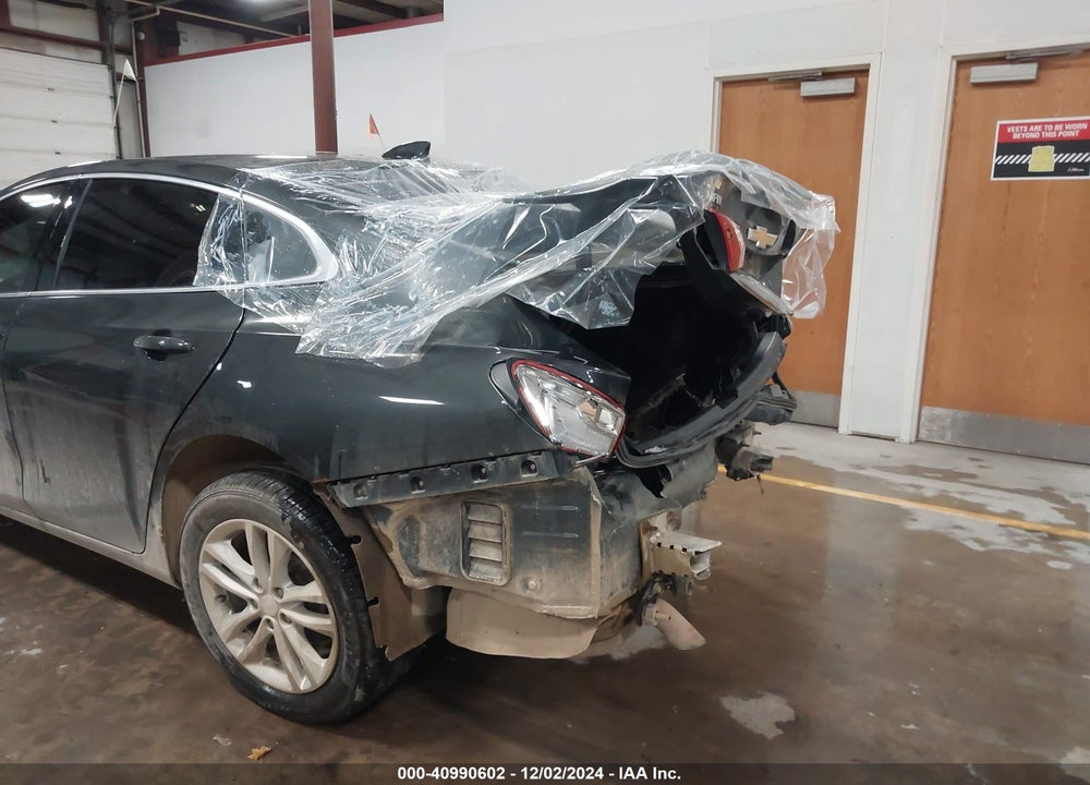 2018 CHEVROLET MALIBU LT VIN: 1G1ZD5ST5JF105754