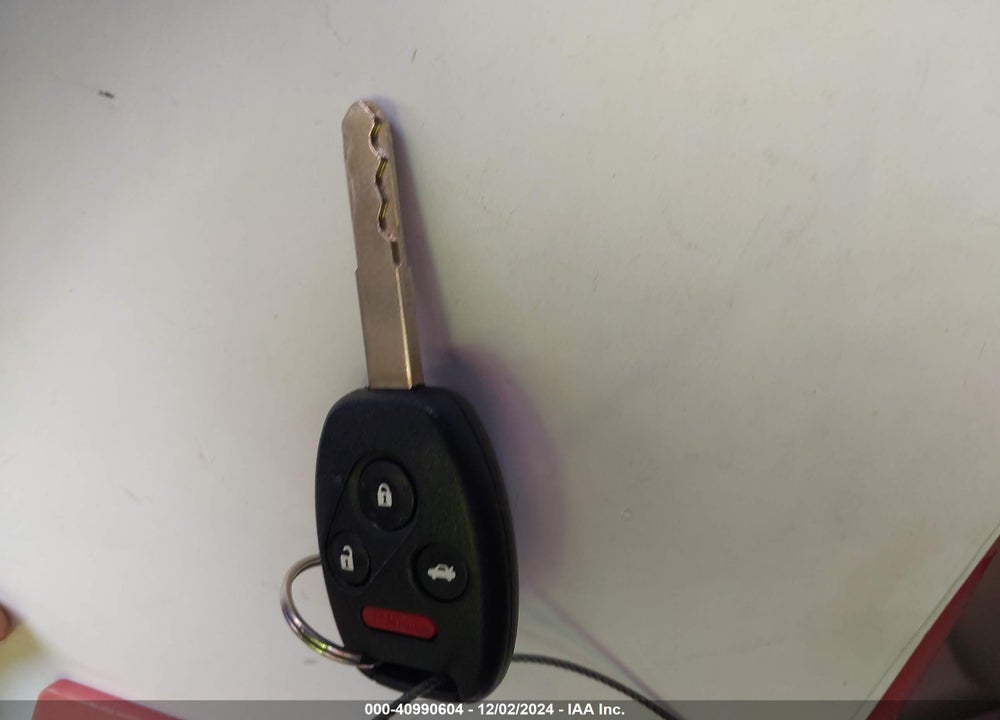 2007 HONDA CIVIC HYBRID VIN: JHMFA36237S028017