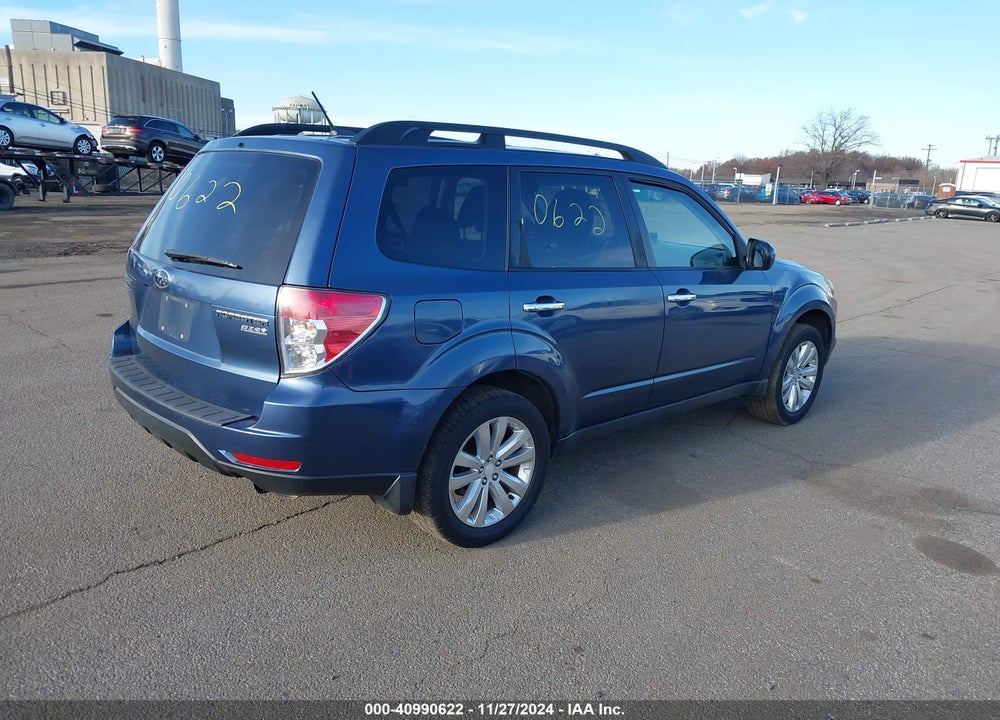 2012 SUBARU FORESTER 2.5X PREMIUM VIN: JF2SHADC0CH424569