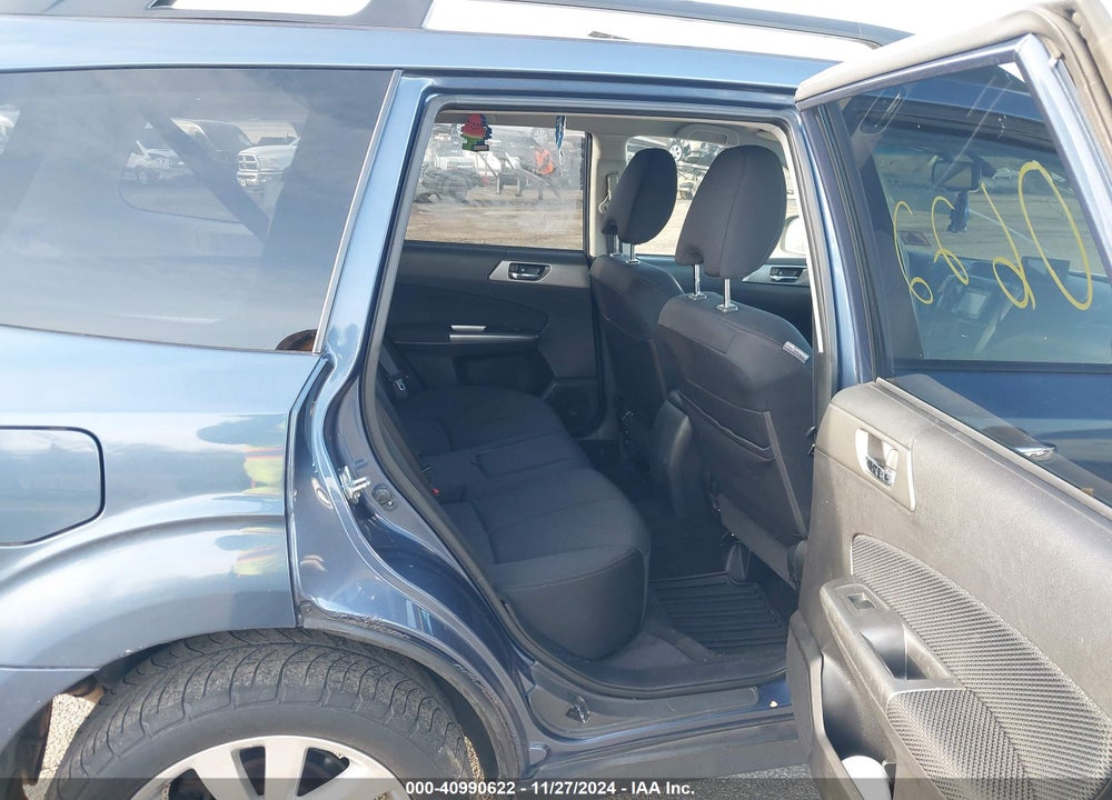 2012 SUBARU FORESTER 2.5X PREMIUM VIN: JF2SHADC0CH424569