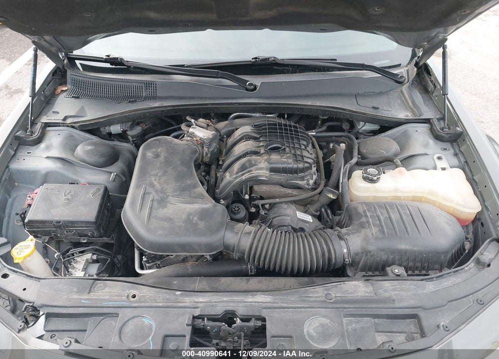 2018 CHRYSLER 300 TOURING L VIN: 2C3CCAAG9JH117860