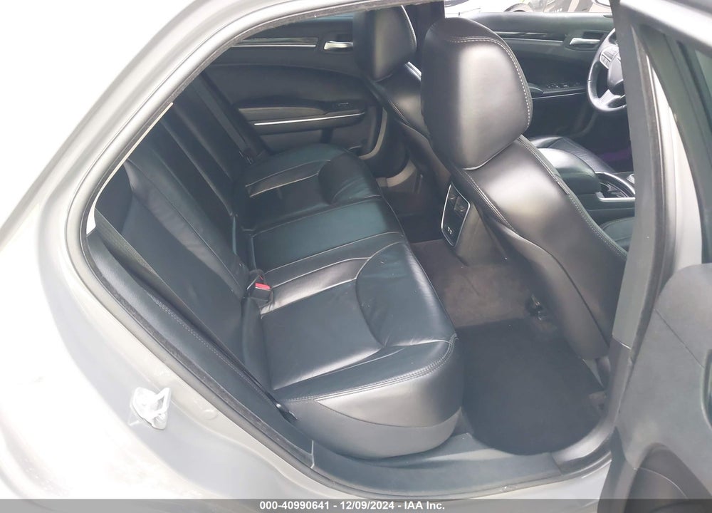 2018 CHRYSLER 300 TOURING L VIN: 2C3CCAAG9JH117860